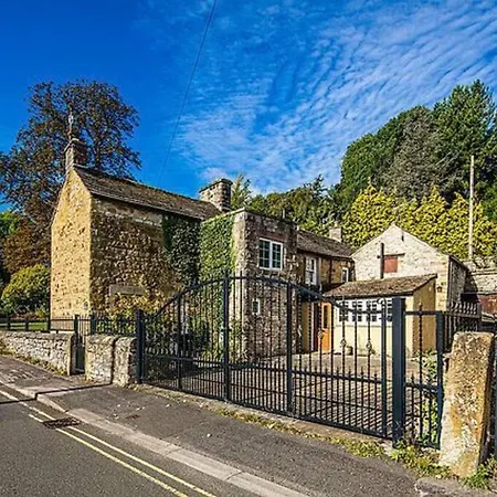 The Aubrey - A Gorgeous Converted 17Th Century Grade II Listed Bolthole In Bakewell Exterior photo