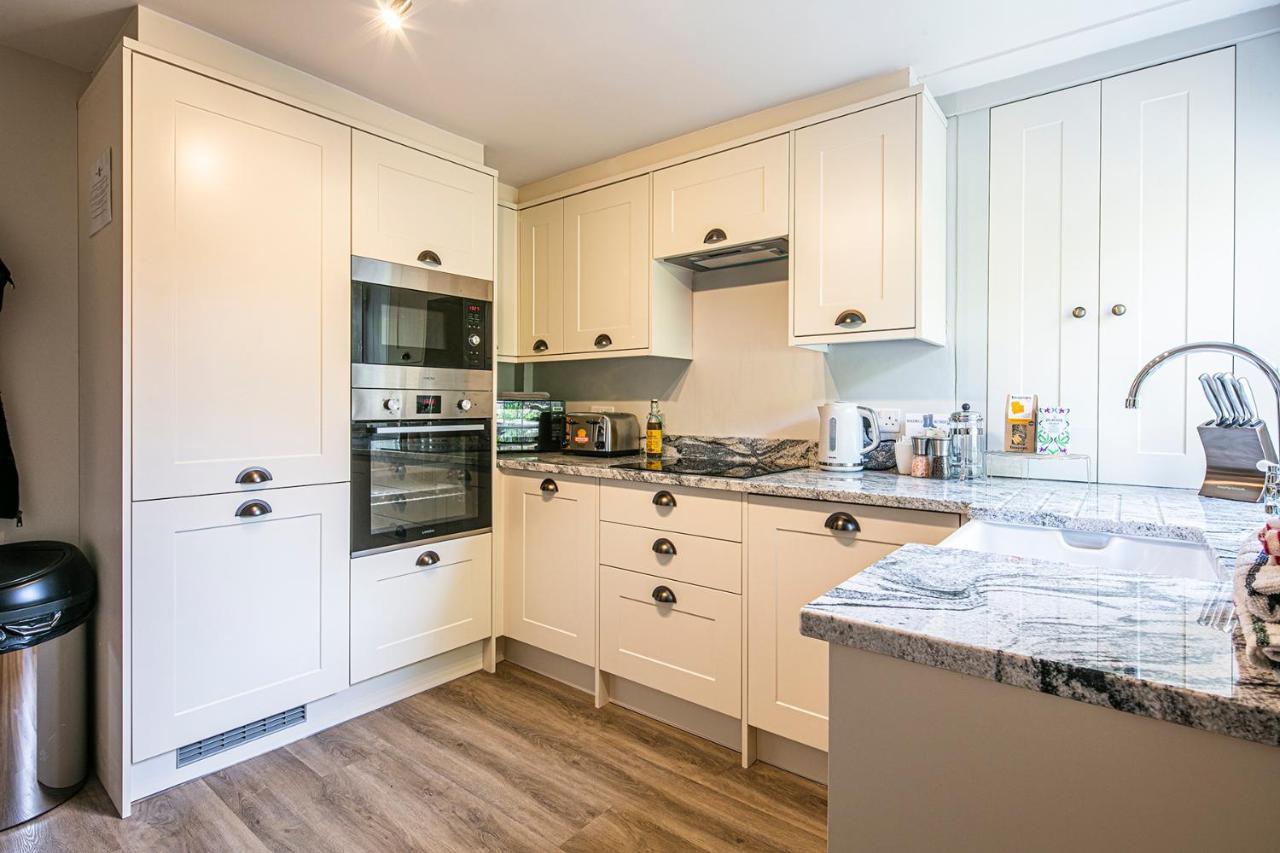 The Aubrey - A Gorgeous Converted 17th Century Grade Ii Listed Bolthole In Holiday home *
