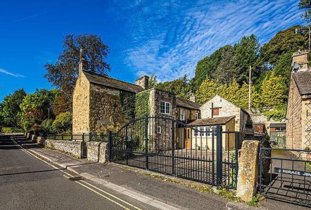 The Aubrey - A Gorgeous Converted 17th Century Grade Ii Listed Bolthole In Holiday home